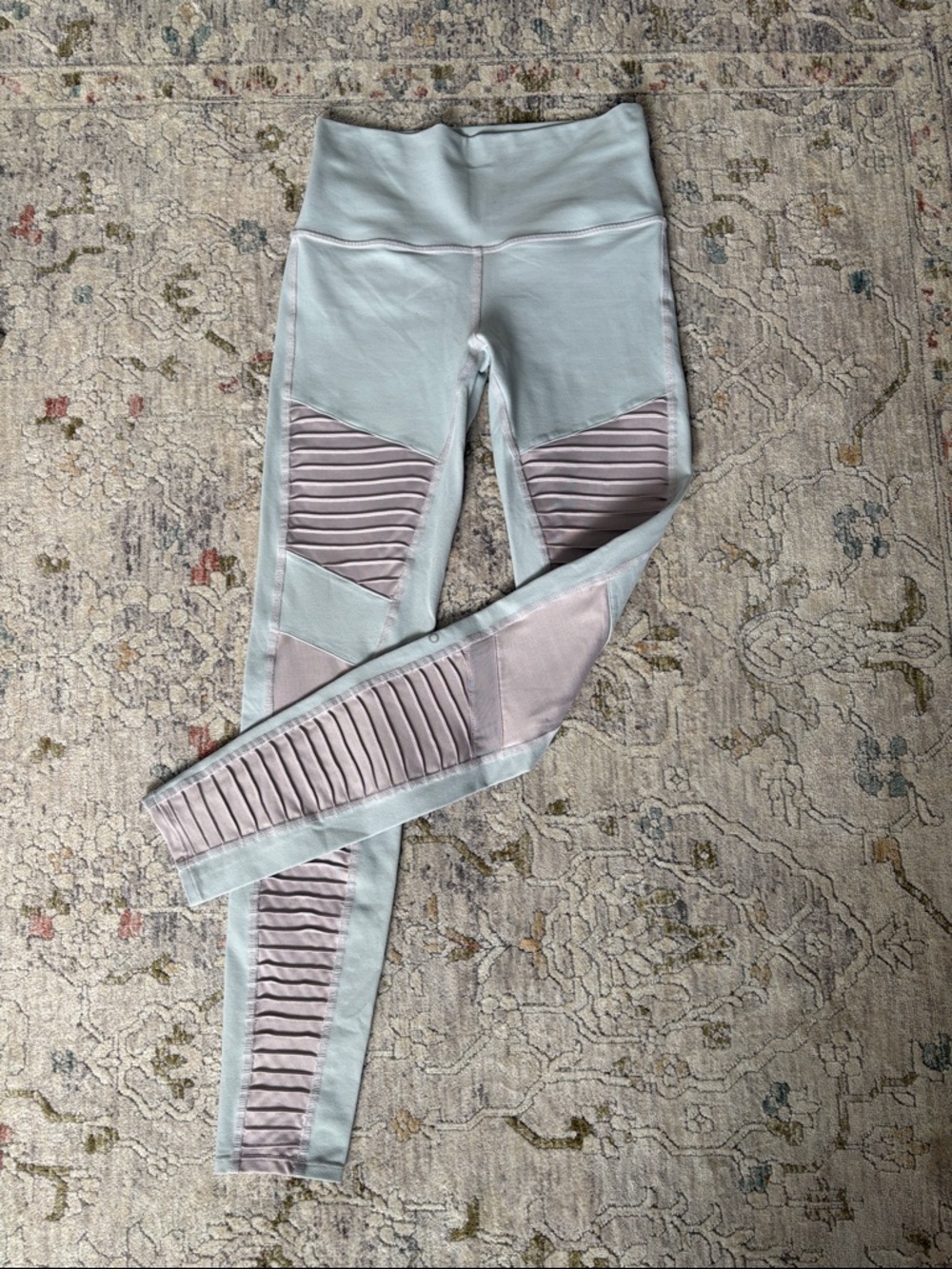 ALO Yoga Moto Leggings